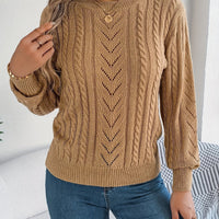 Eva | Eleganter Zopfstrickpullover mit Lochstrickdetail