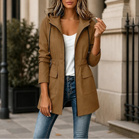 Isa | Stilvoller wetterfester Parka mit verstellbarer Taille und Kapuze