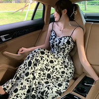 Sommerliches elegantes Retro-Kleid