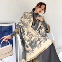 Hatice | Luxurious Floral Scarf for Versatile Winter Looks