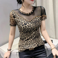 T-shirt estiva in rete leopardata da donna