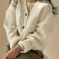 Anouk | Warme Strickjacke mit Zopfstrickstruktur