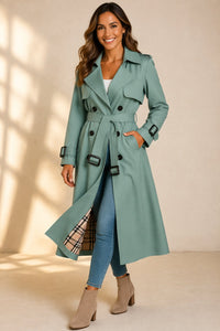 Femke | Elegante lange trenchcoat met dubbele rij knopen, tailleriem