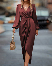 Anna | Comfortabele en elegante midi wikkeljurk met lange mouwen