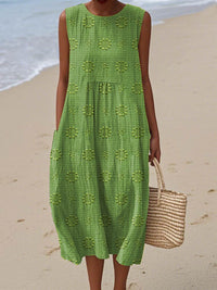 Lina | Airy midi summer dress with embroidery and pockets