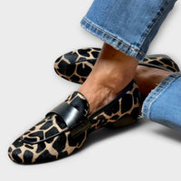 Alieke | Elegante en trendy loafer met luipaardprint