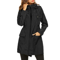 Bethany | Lightweight and water-repellent rain jacket with a tailored fit