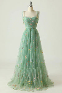 Matthea | Elegantes romantisches Cocktailkleid mit Blumenstickerei