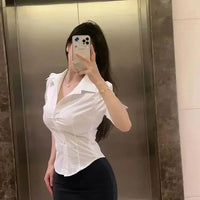 Glänze stilvoll mit dem feinsten Top für Damen!