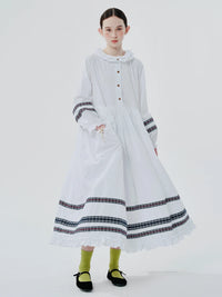 Florelia Spring Dress with White Lace Collar