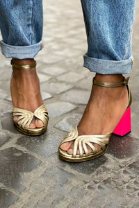 Olivia | Classic sandals with block heel