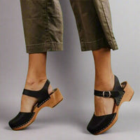 Nova | Retro platform clogs with wooden heel