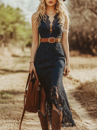 Reina | Elegant and comfortable midi dress with lace and V-neck