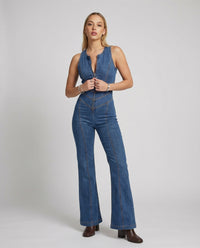 Tess | Stylish and flattering denim jumpsuit