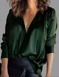 Laura | Elegante Satinbluse mit Drapierung und tiefem V-Ausschnitt
