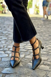 Sofie | Elegant leather pumps with pointed toe and low block heel