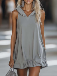 Sophie | Mini vestido deportivo sin mangas con capucha casual