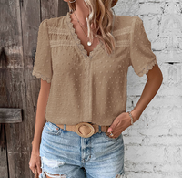 Zoë | Blusa cómoda y elegante de encaje con escote en V