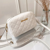 Bolso con flecos TrendLingge