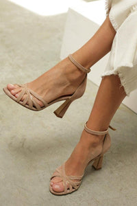 Eline | Elegant sandals with stable block heel and refined straps