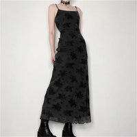 Sommerliches sexy trägerloses schwarzes Mesh-Kleid