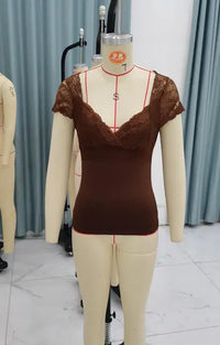 Crop Top Estivo in Stile Grunge Y2K