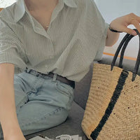 Blusa Verde con Rayas Verticales Moda Brillante