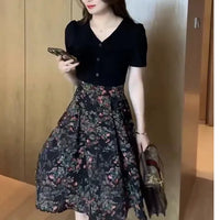 Elegant Summer Dress with Floral Pattern