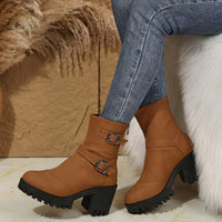 Lotte | Cool ankle boots with a chunky block heel and double buckles