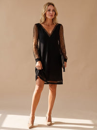 Margot | Glamouröses Mini-Partykleid mit tiefem V-Ausschnitt und funkelnden Glitzertüllärmeln