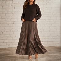 Celeste | Elegantes Maxikleid mit Sweatshirt-Oberteil und plissiertem Rock