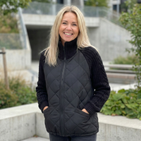Nora | Unieke Pufferjack met Gebreid Patchwork en Zachte Warmte