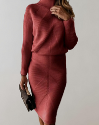 Charlotte | Elegante gebreide tweedelige set met koltrui en rok